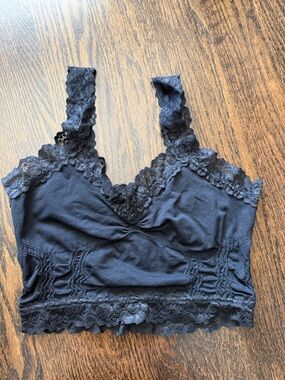 M. Rena cropped seamless lace contour bralette top one size black